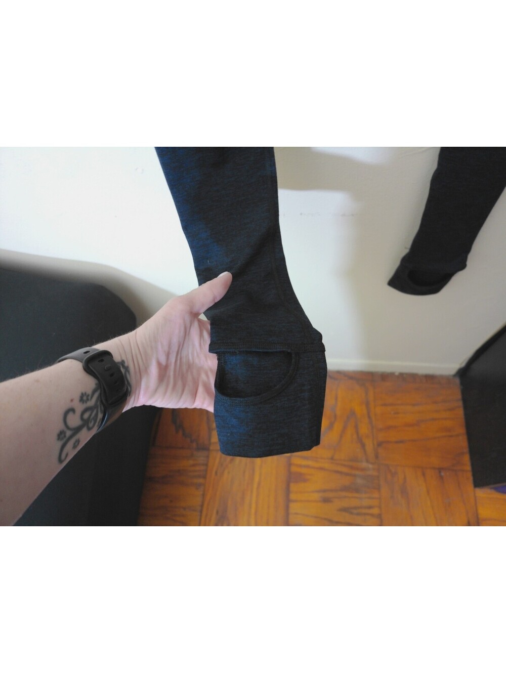 NWT Yogalicious Leggings Womens Black Size M High Waist Yoga Pants Stirrup Ankle - Picture 5 of 8